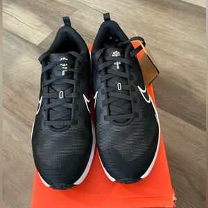NEW! Nike Downshifter 12 black Running Sneaker Shoes Size 5